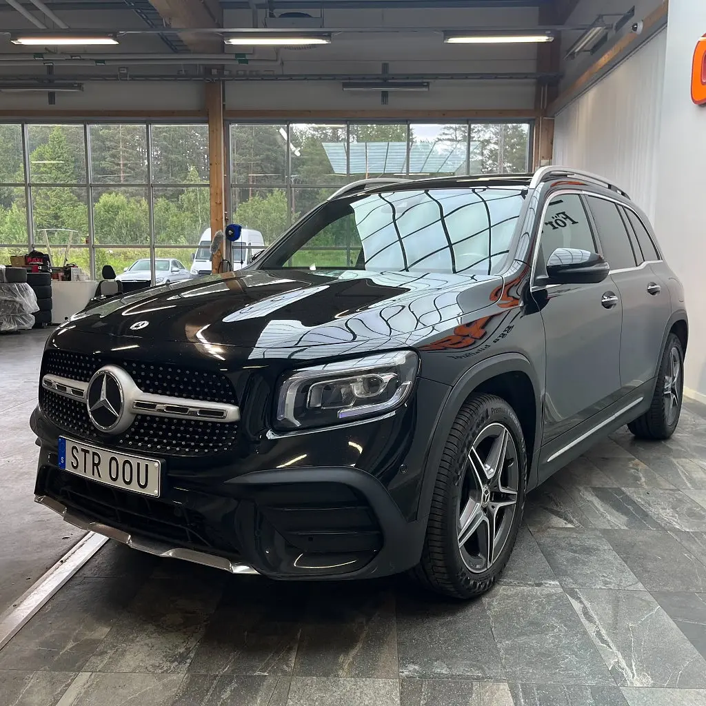 Mercedes-Benz GLB 2023