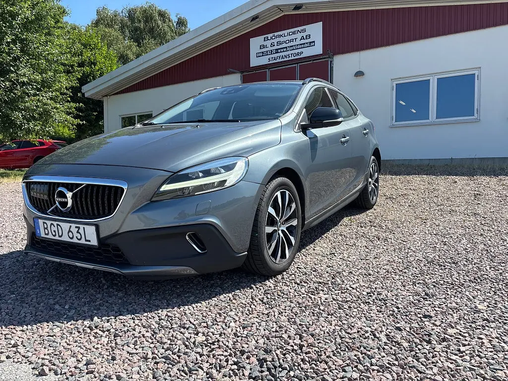 Volvo V40 2019