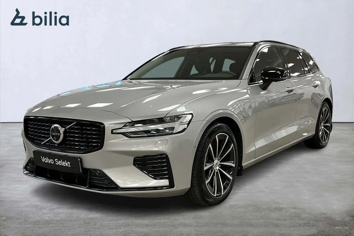Volvo V60 2025