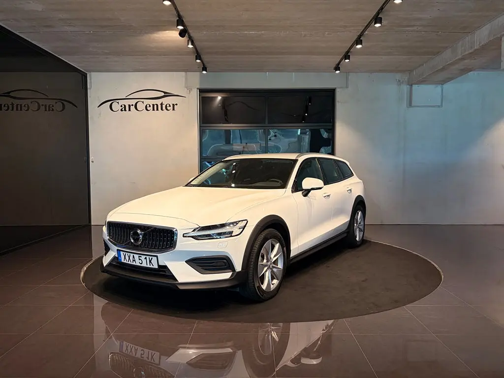Volvo V60 2022