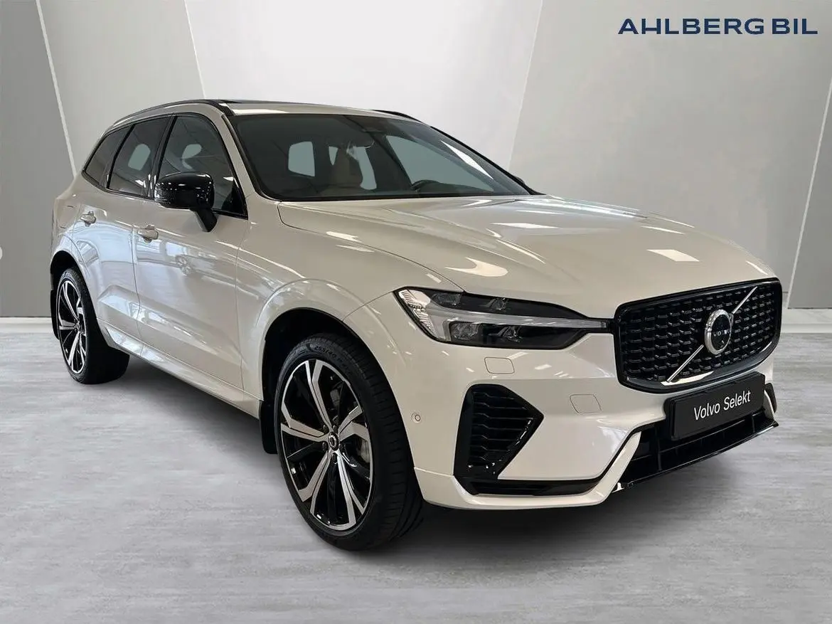 Volvo XC60 2025