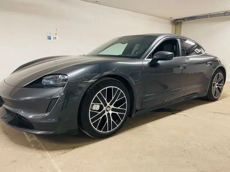 Porsche Taycan 2020
