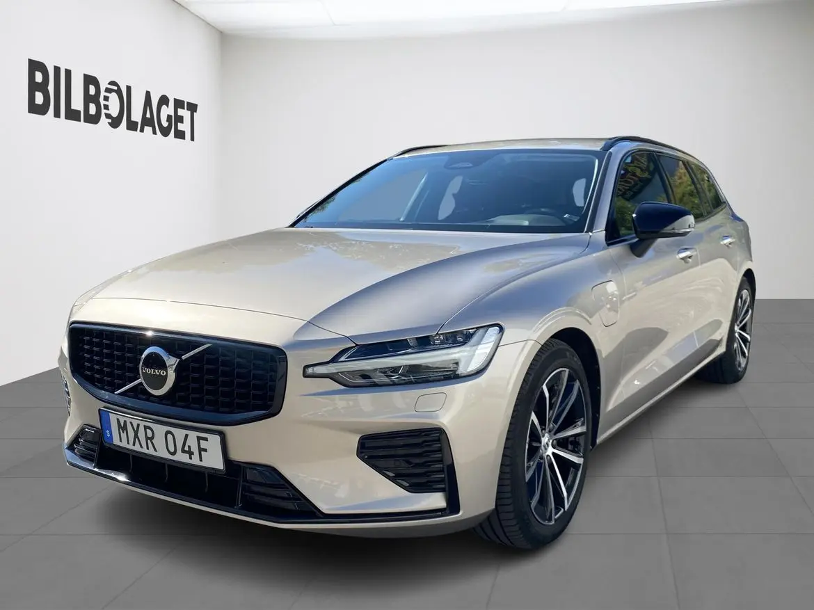 Volvo V60 2025