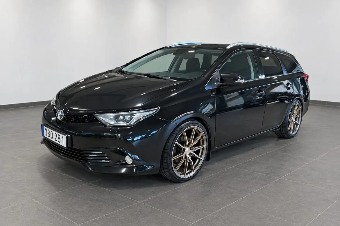 Toyota Auris 2016