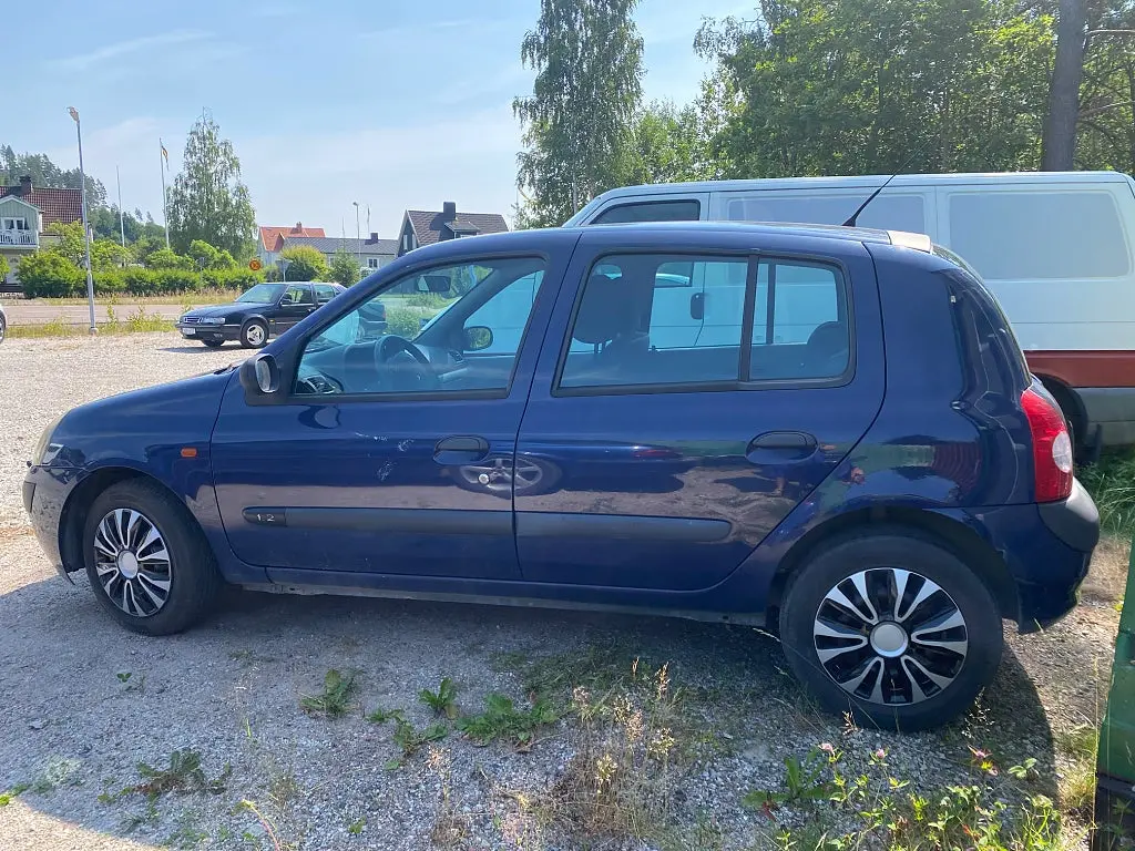 Renault Clio 2002