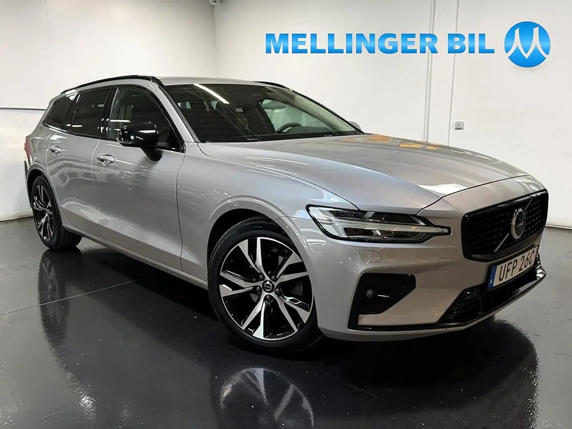 Volvo V60 2024