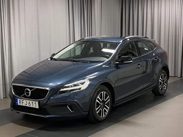 Volvo V40 2019