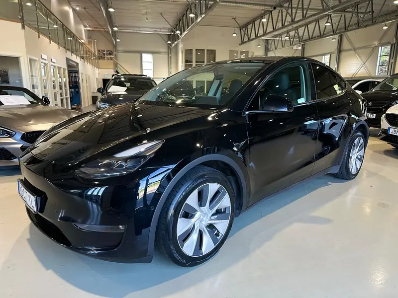 Tesla Model Y 2021