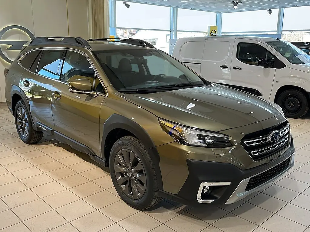 Subaru Outback 2025