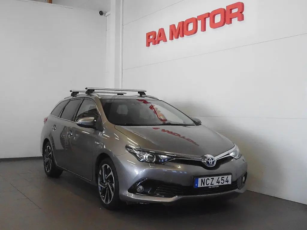 Toyota Auris 2016