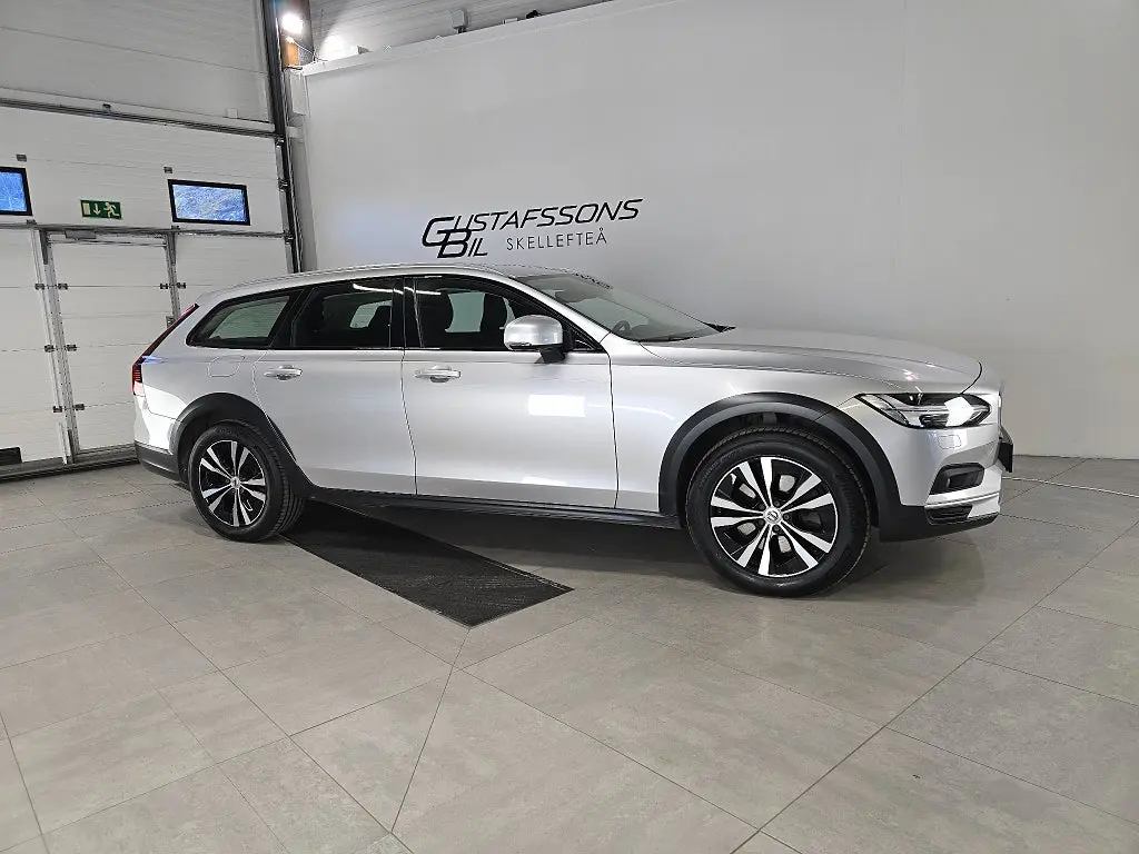 Volvo V90 2021