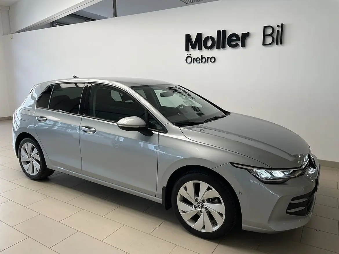 Volkswagen Golf 2025