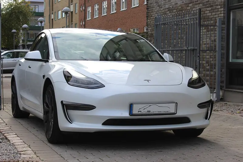 Tesla Model 3 2021