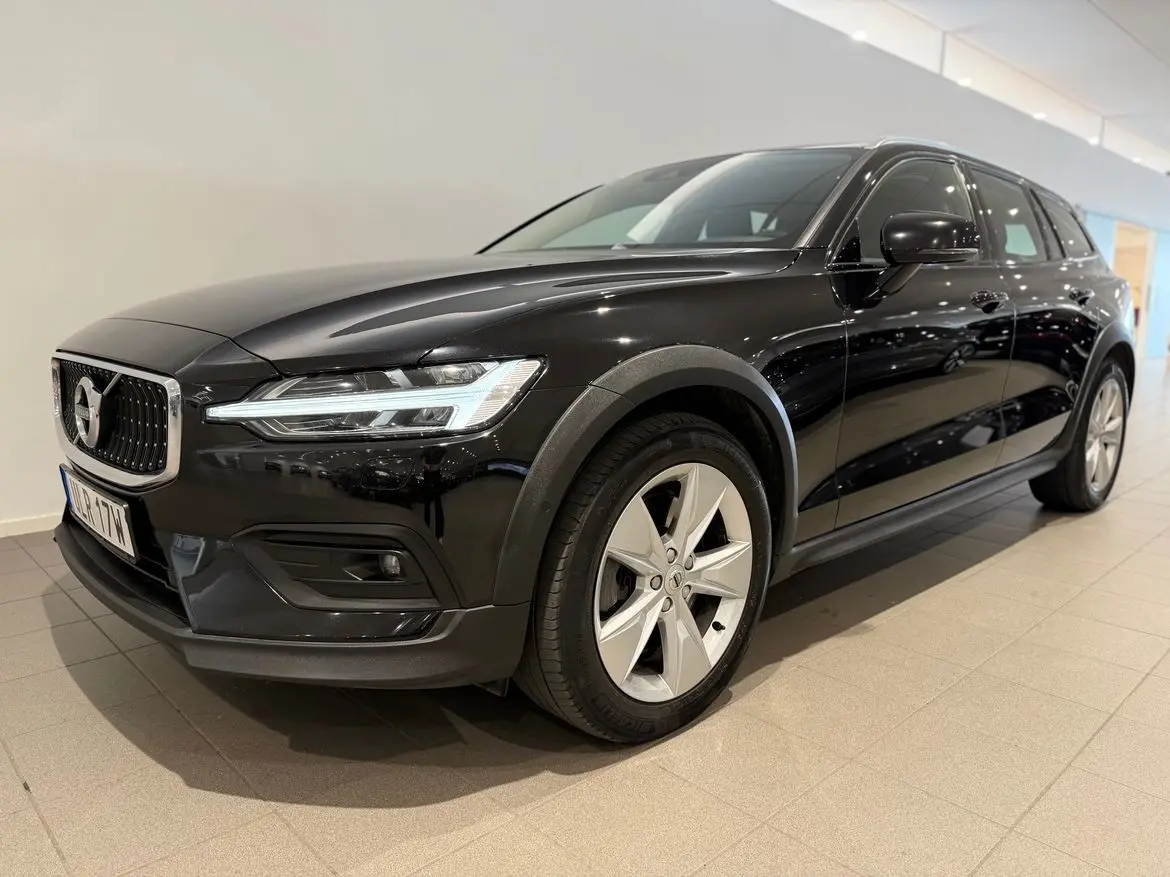 Volvo V60 2021
