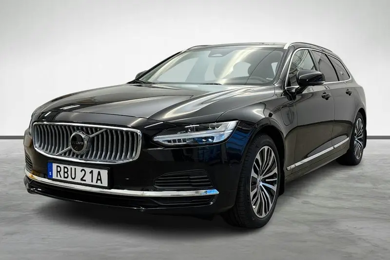 Volvo V90 2025
