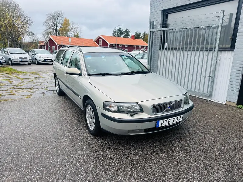 Volvo V70 2003