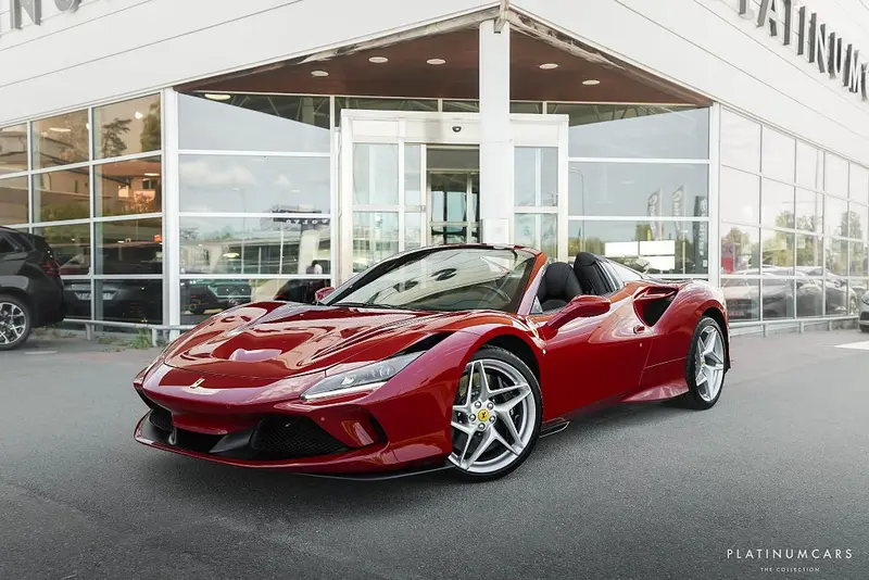 Ferrari F8 2021