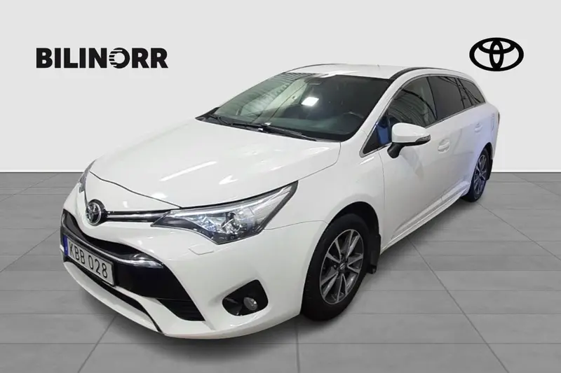 Toyota Avensis 2016