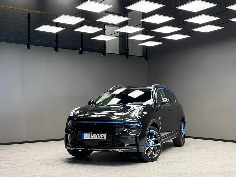 Lynk & Co 01 2022