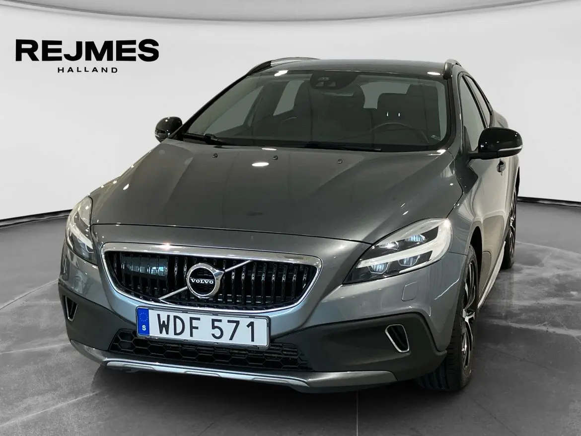 Volvo V40 2019
