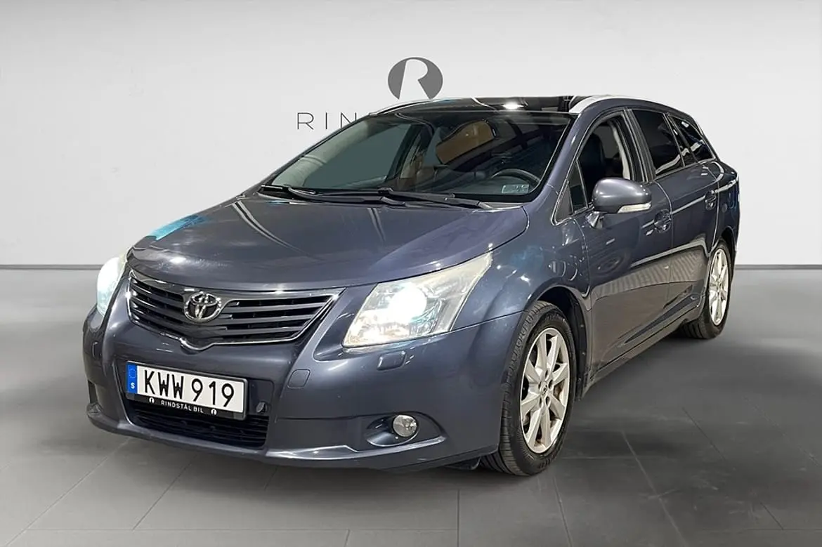 Toyota Avensis 2010