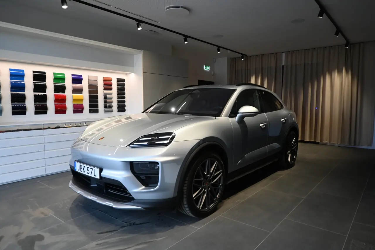 Porsche Macan 2025