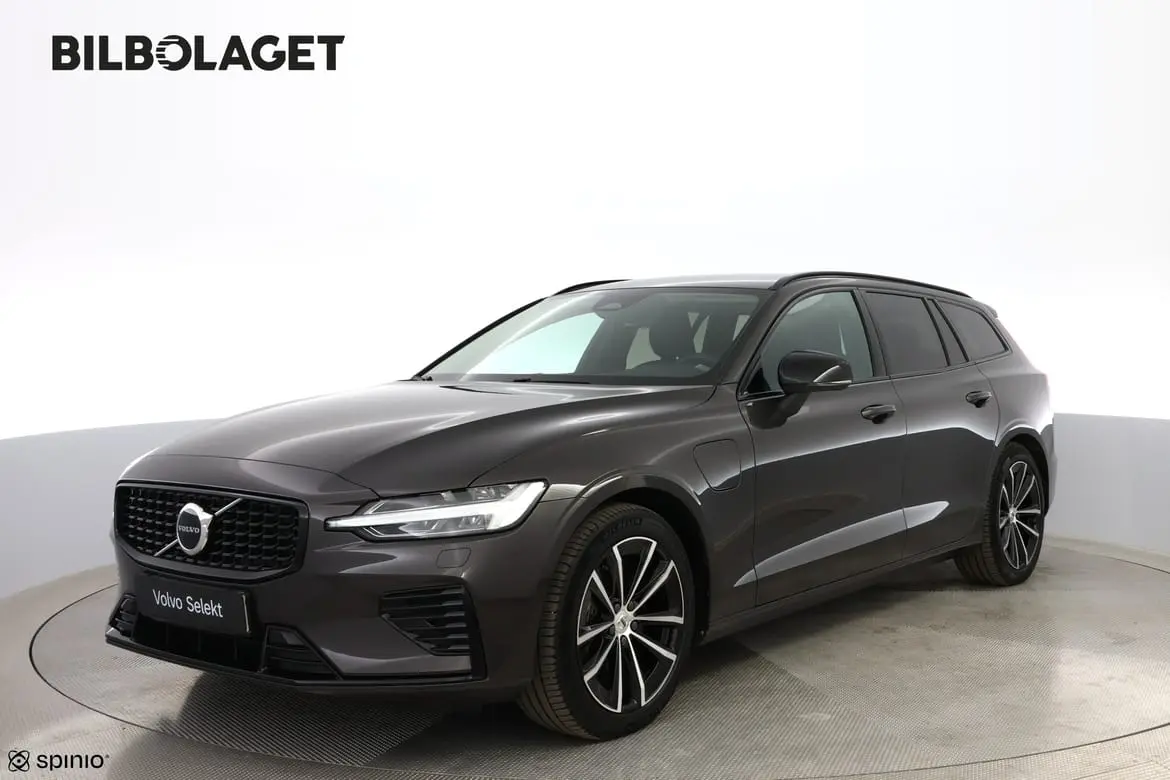 Volvo V60 2025
