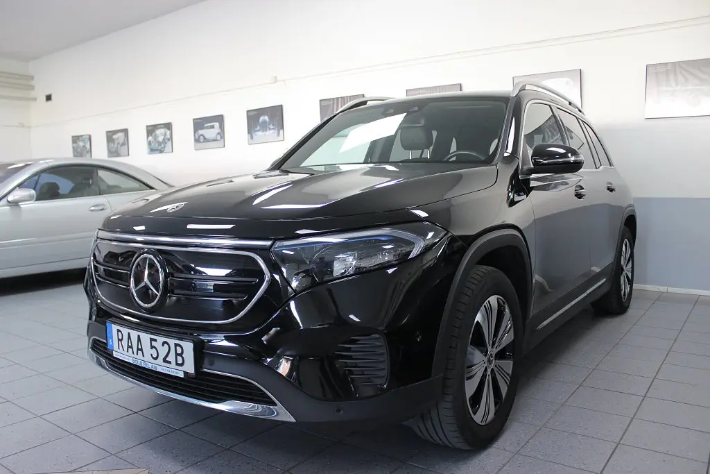 Mercedes-Benz EQB 2023
