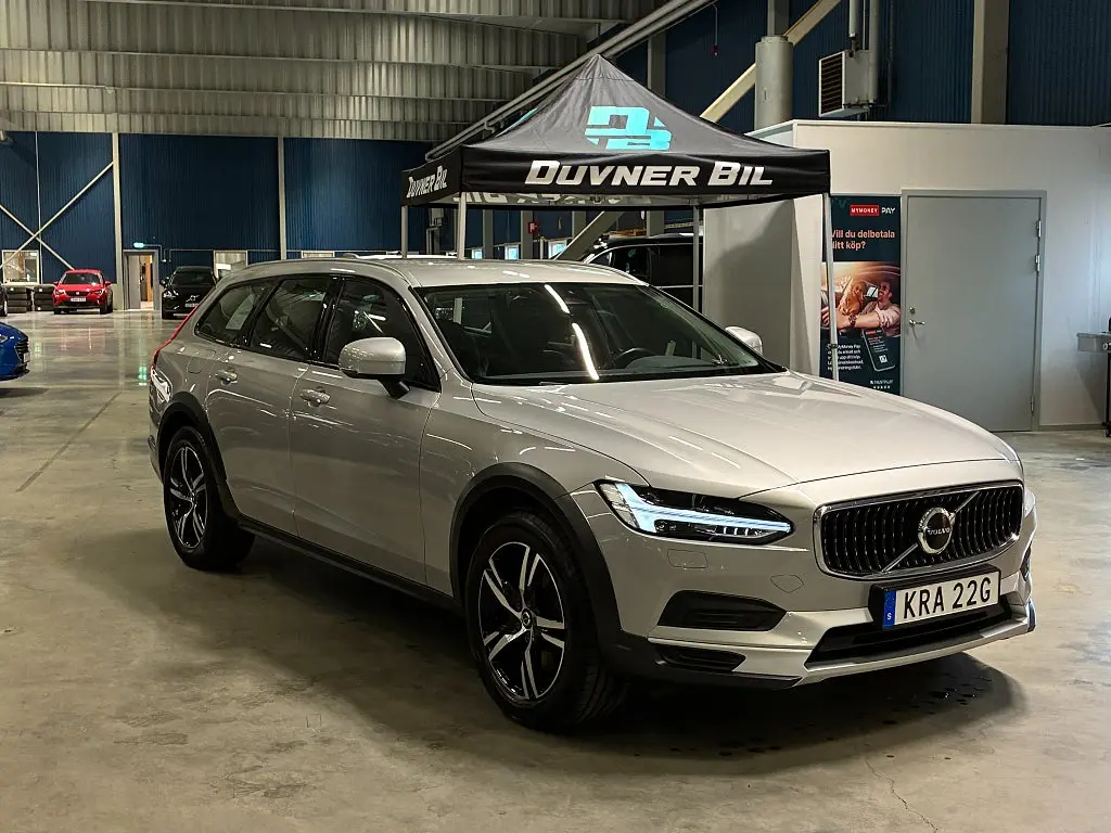 Volvo V90 2023