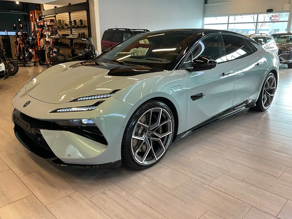 Lotus Emeya 2025