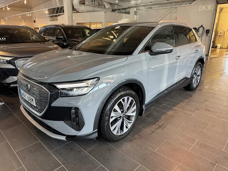 Audi Q4 e-tron 2024