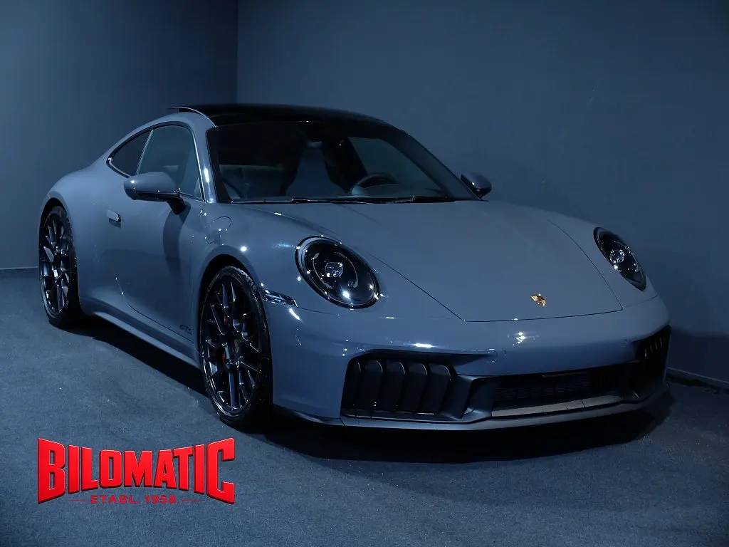 Porsche 911 2025