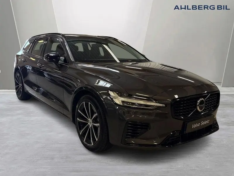 Volvo V60 2025