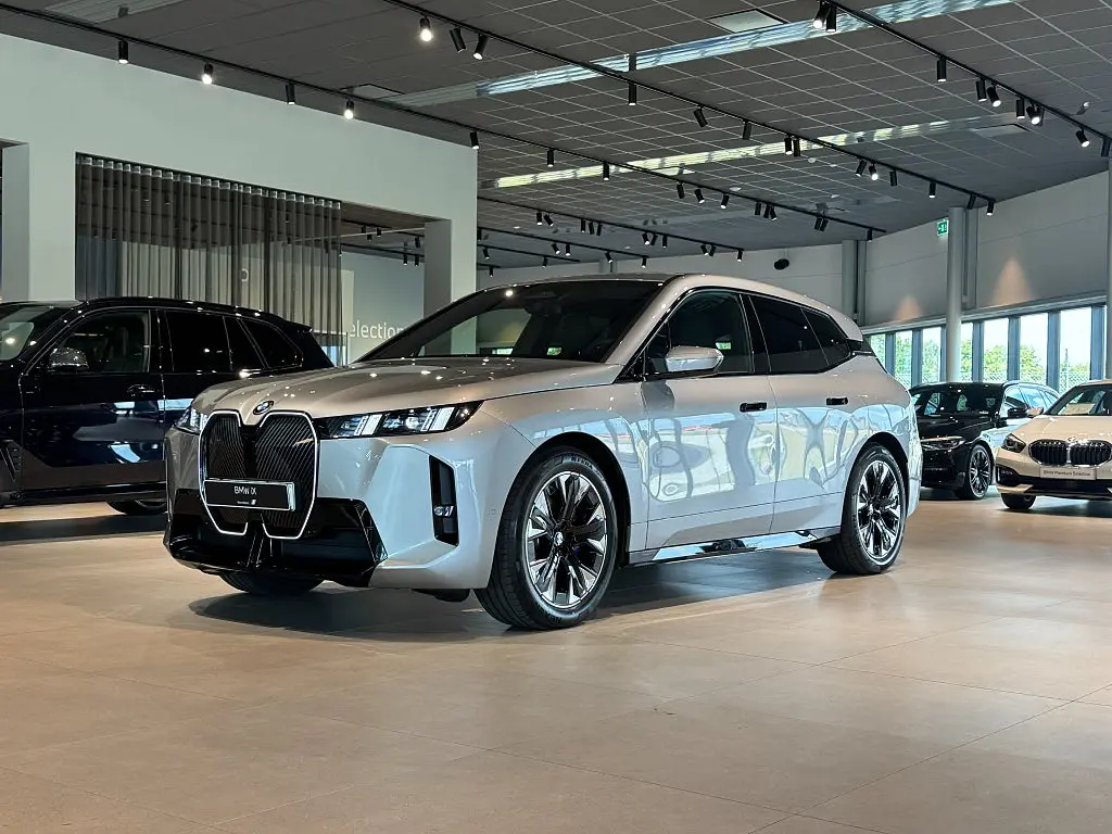 BMW iX 2026