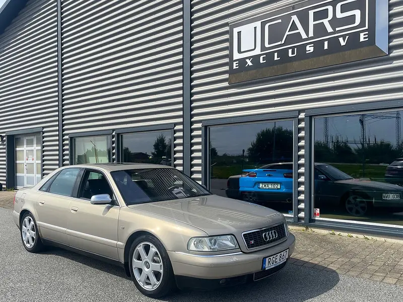 Audi A8 2000