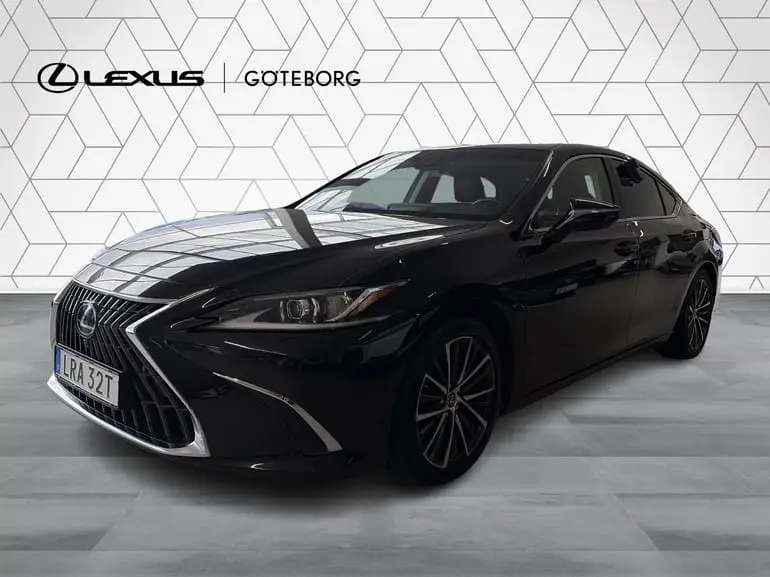 Lexus ES 2023