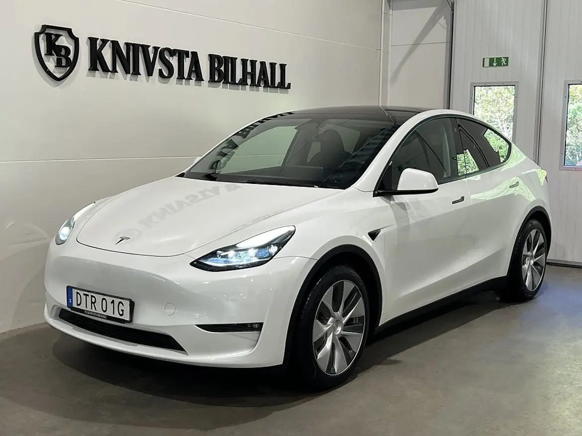 Tesla Model Y 2023