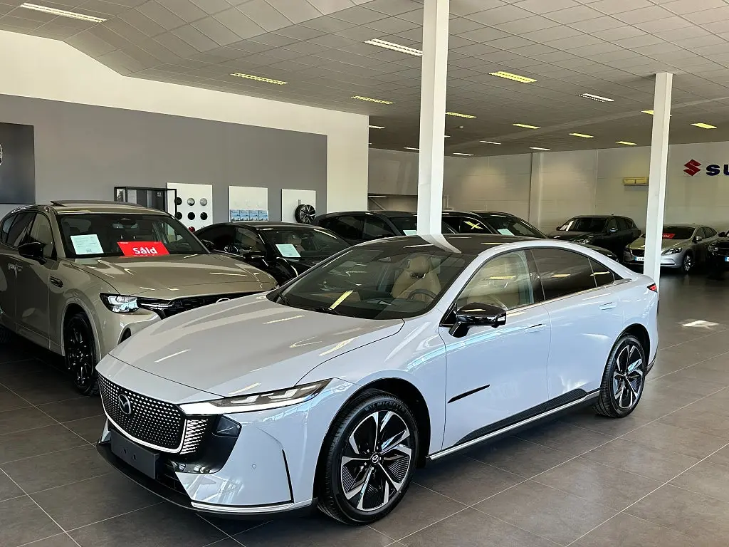 Mazda 6e 2026