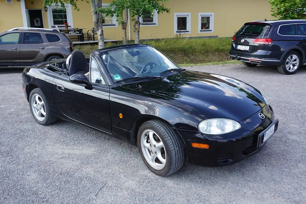 Mazda MX-5 2004