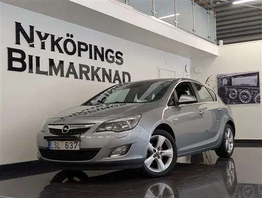 Opel Astra 2011