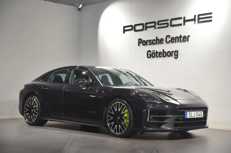 Porsche Panamera 2024