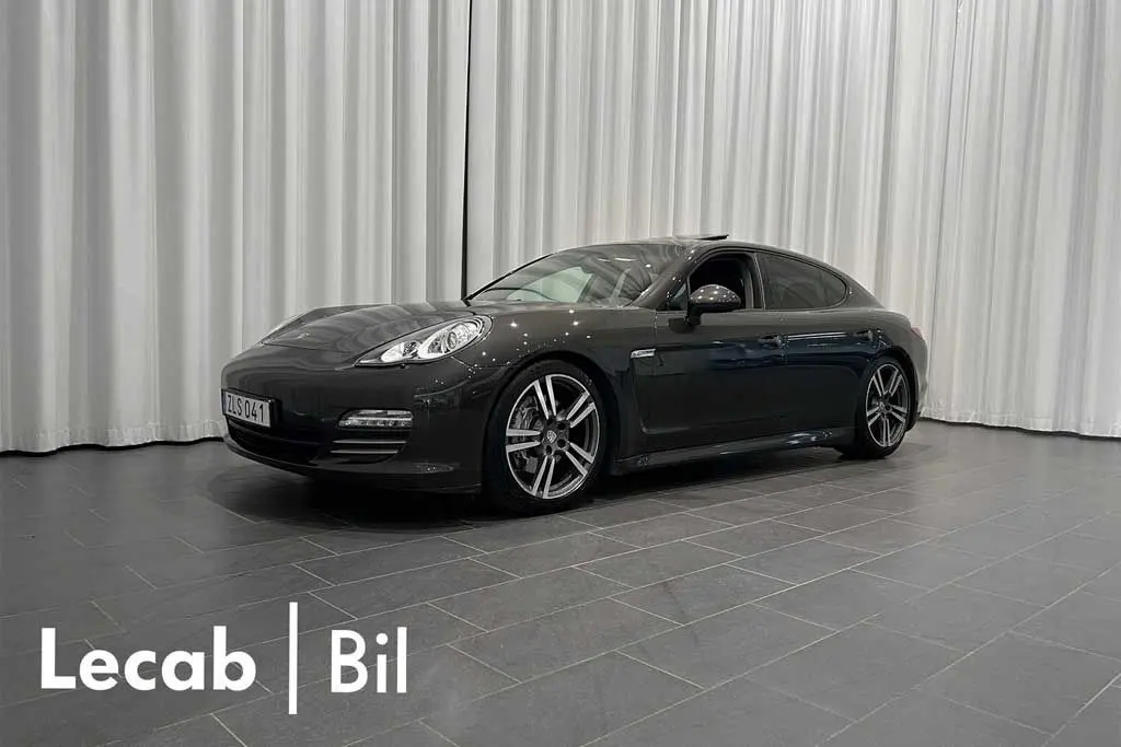 Porsche Panamera 2012
