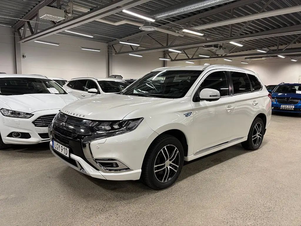 Mitsubishi Outlander 2020