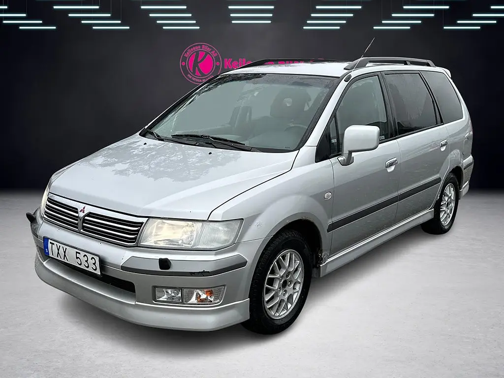 Mitsubishi Space Wagon 2003