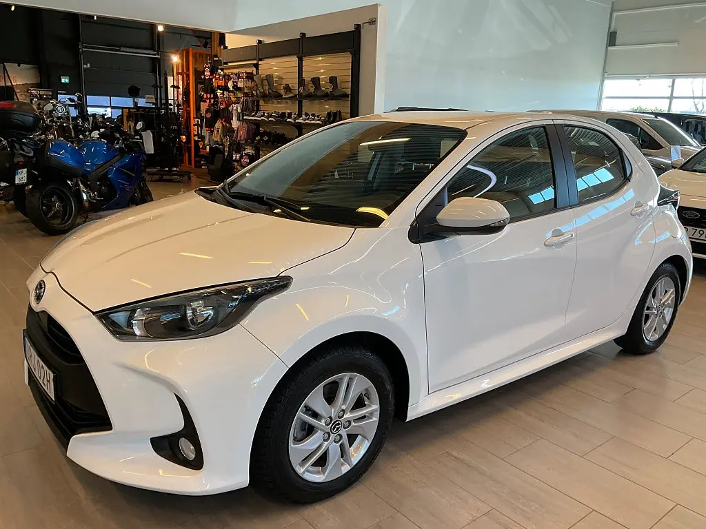 Mazda 2 2023