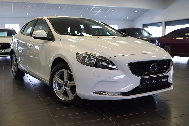Volvo V40 2015
