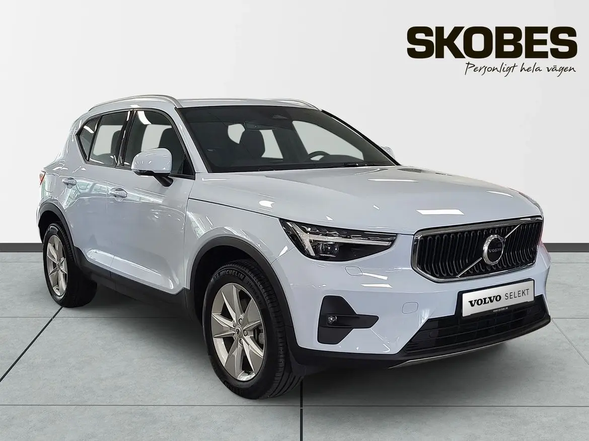 Volvo XC40 2025