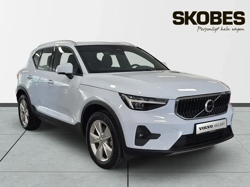 Volvo XC40 2025
