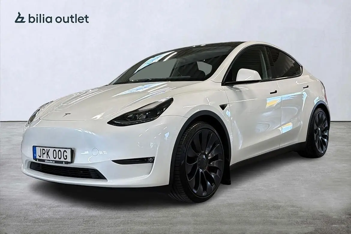 Tesla Model Y 2024