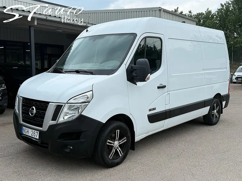 Nissan NV400 2013